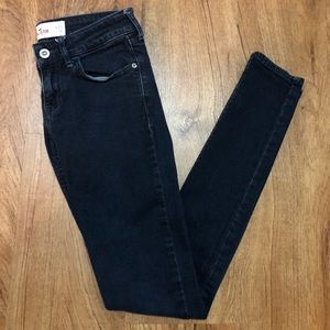 EUC Hollister Skinny Jeans Size 00 Regular